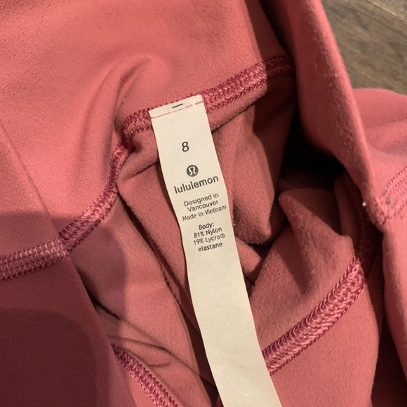 Lululemon align leggings size 8 - Picture 3 of 3